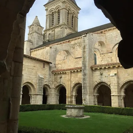 Panzió Reves D'autise 3*